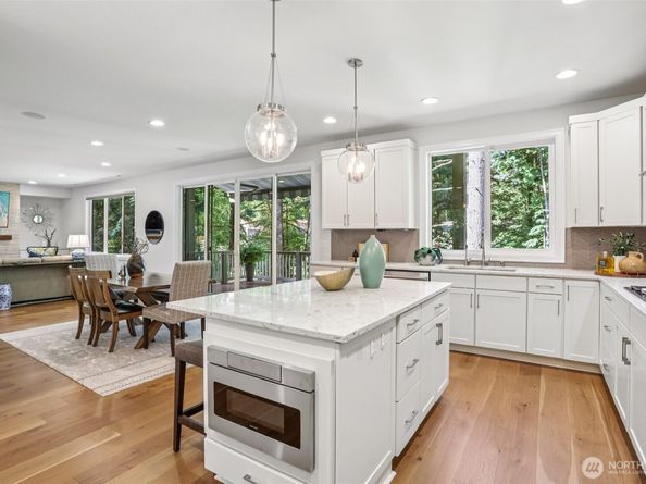 14323 196th Court NE, Woodinville WA 98077