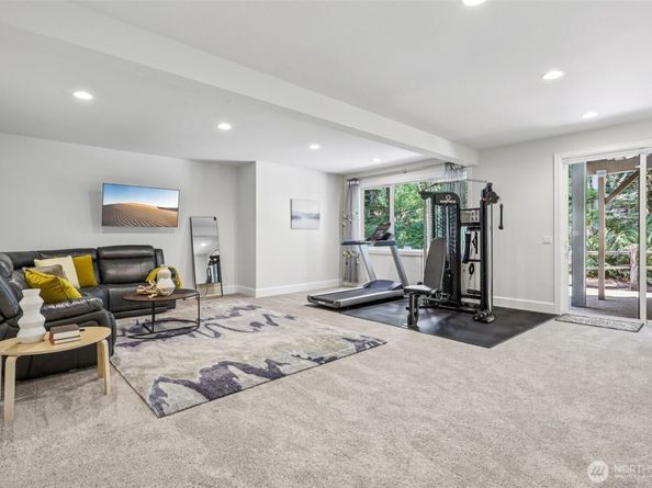 14323 196th Court NE, Woodinville WA 98077