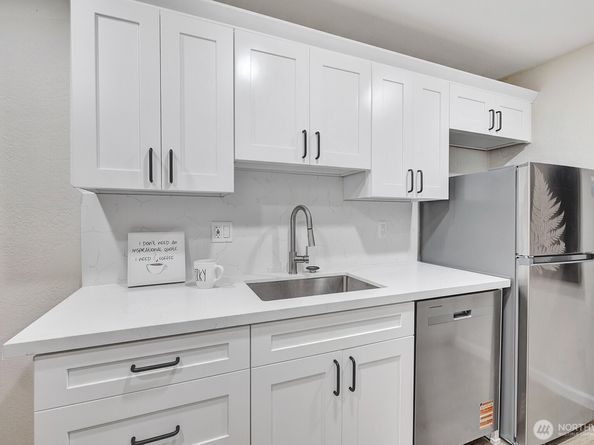 6581 137th Place NE 483, Redmond WA 98052