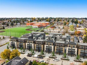 9215 B Densmore Avenue N, Seattle WA 98103