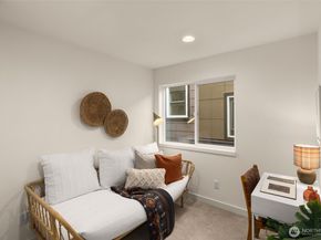 9215 B Densmore Avenue N, Seattle WA 98103
