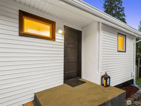 8535 16th Avenue NW, Seattle WA 98117