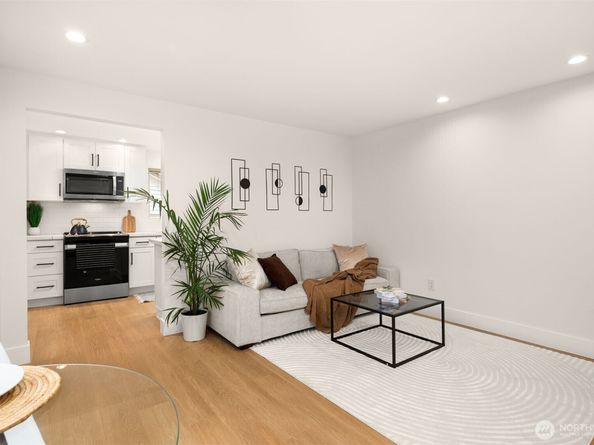 8535 16th Avenue NW, Seattle WA 98117