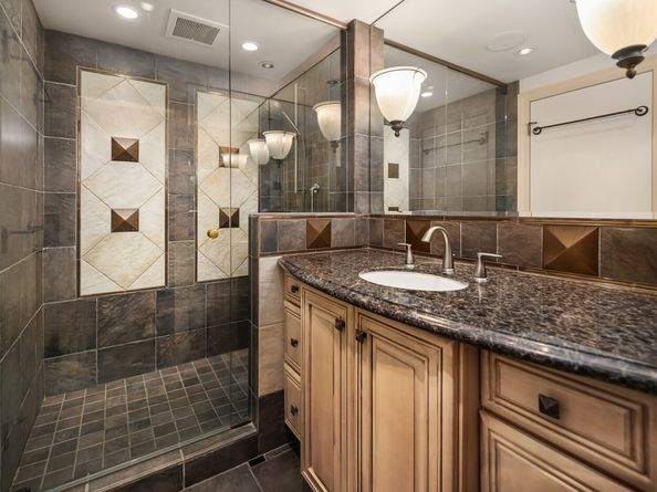 2125 1st Avenue 1205, Seattle WA 98121