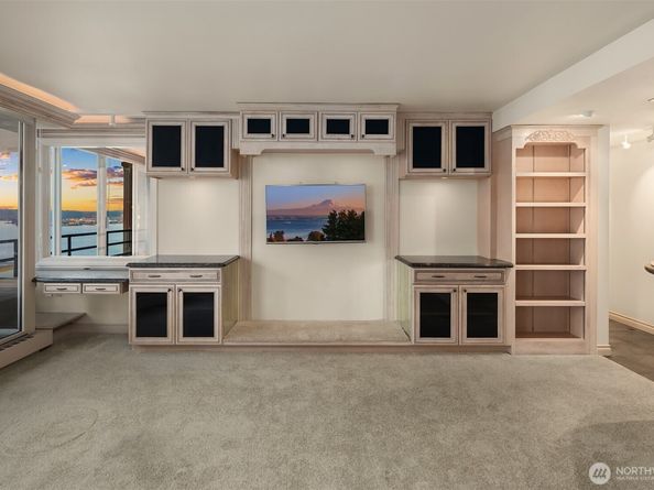 2125 1st Avenue 1205, Seattle WA 98121
