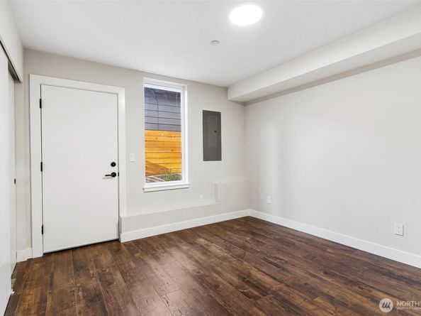 7146 47th Avenue SW, Seattle WA 98136