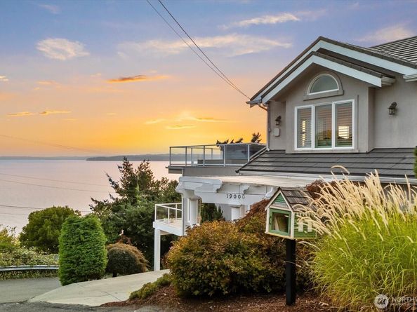 19000 Richmond Beach Drive NW, Shoreline WA 98177