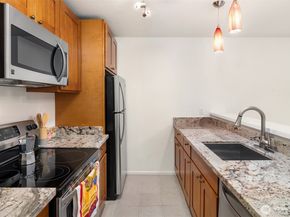 5834 NE 75th Street B202, Seattle WA 98115