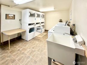 5834 NE 75th Street B202, Seattle WA 98115