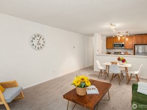 5834 NE 75th Street B202, Seattle WA 98115