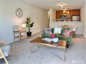 5834 NE 75th Street B202, Seattle WA 98115