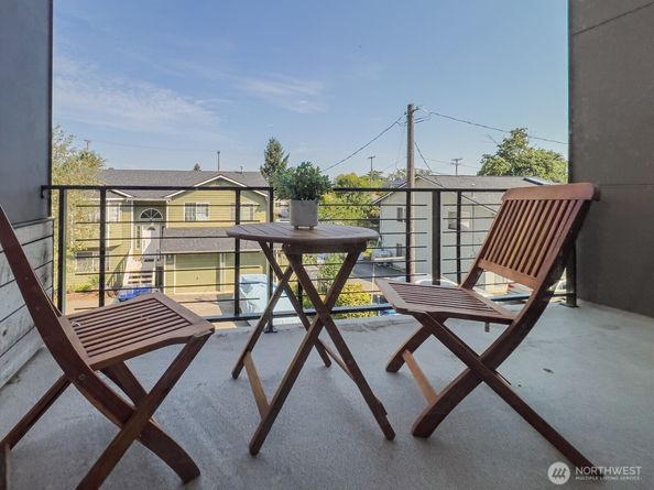 5031 35th Avenue S D, Seattle WA 98118