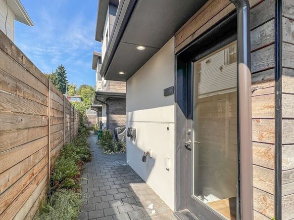 5031 35th Avenue S D, Seattle WA 98118