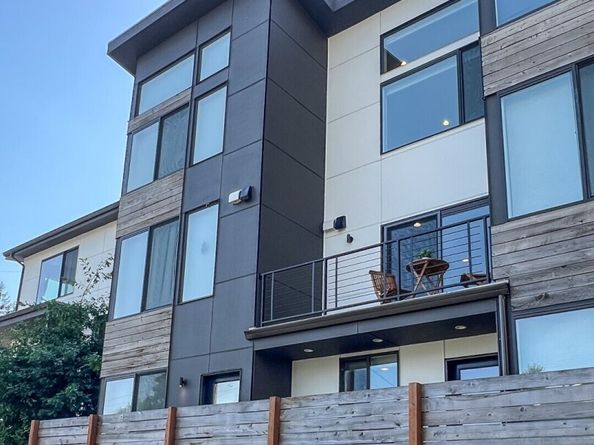 5031 35th Avenue S D, Seattle WA 98118