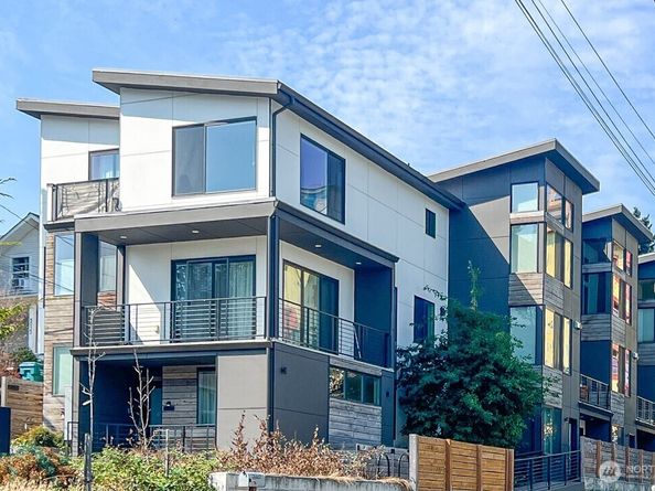 5031 35th Avenue S D, Seattle WA 98118