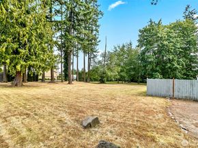 14525 Ash Way, Lynnwood WA 98087