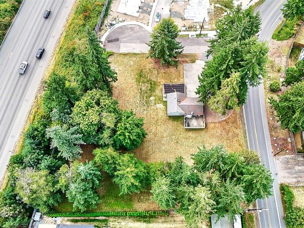 14525 Ash Way, Lynnwood WA 98087