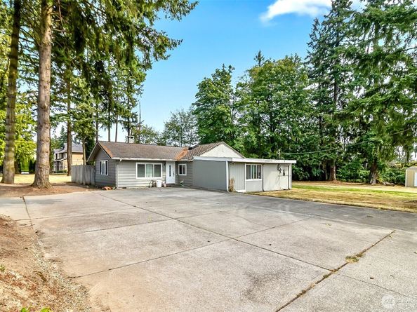 14525 Ash Way, Lynnwood WA 98087