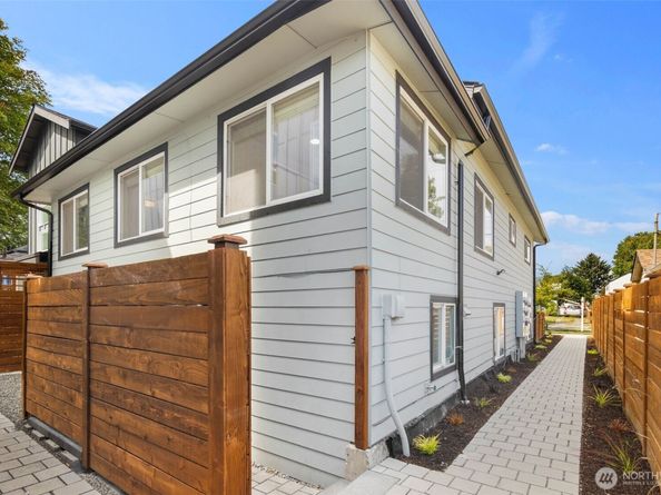 815 S Rose Street A, Seattle WA 98108