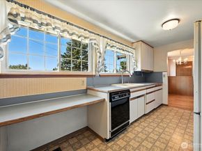 6501 233rd Place SW, Mountlake Terrace WA 98043