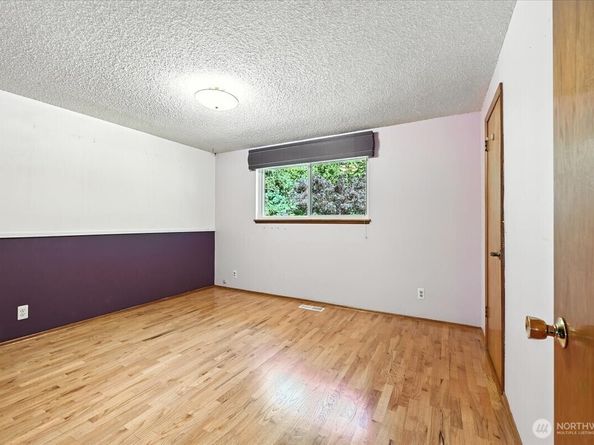 6501 233rd Place SW, Mountlake Terrace WA 98043