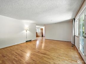 6501 233rd Place SW, Mountlake Terrace WA 98043