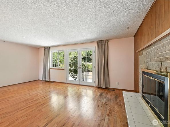 6501 233rd Place SW, Mountlake Terrace WA 98043