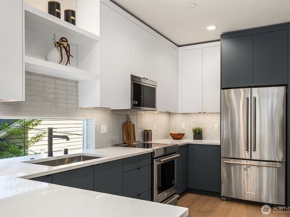 2009 Dexter Avenue N B, Seattle WA 98109