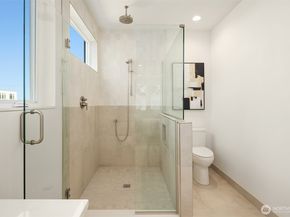 2009 Dexter Avenue N B, Seattle WA 98109