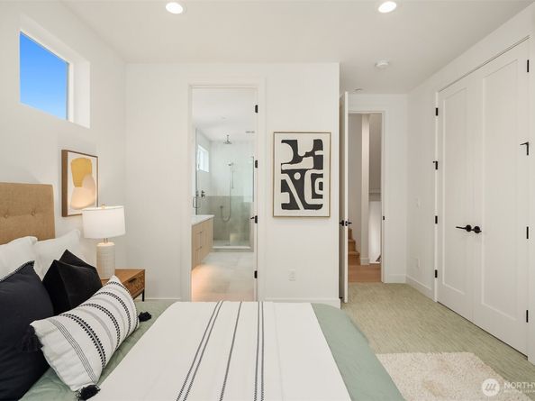 2009 Dexter Avenue N B, Seattle WA 98109