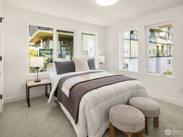 2009 Dexter Avenue N B, Seattle WA 98109