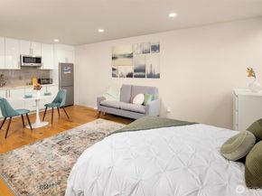 6221 20th Avenue NW, Seattle WA 98107