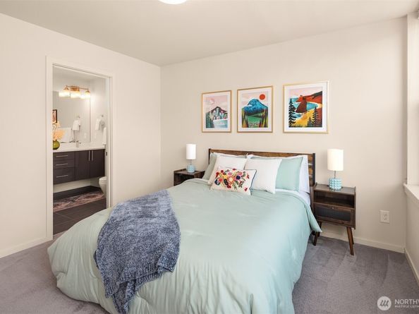 6221 20th Avenue NW, Seattle WA 98107