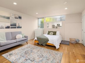 6221 20th Avenue NW, Seattle WA 98107