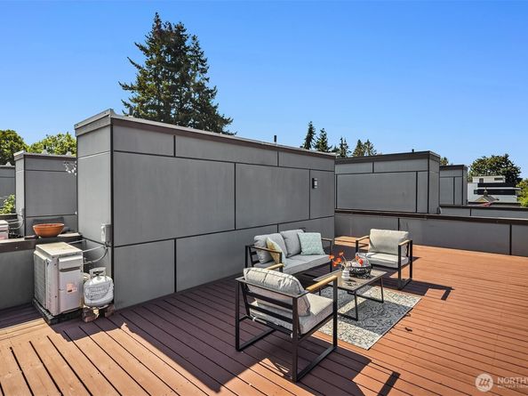 6221 20th Avenue NW, Seattle WA 98107
