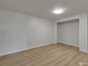 836 Hilltop Avenue, Kent WA 98031