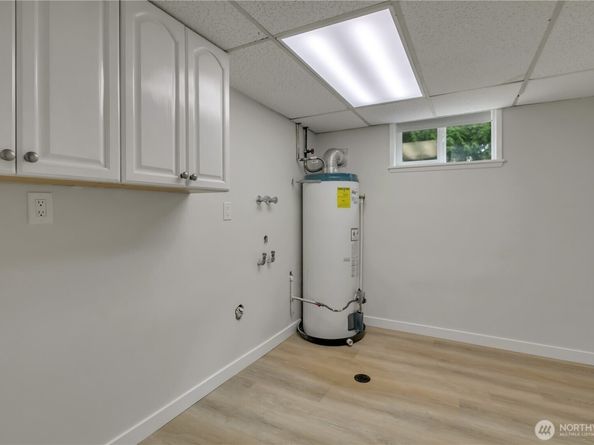 836 Hilltop Avenue, Kent WA 98031