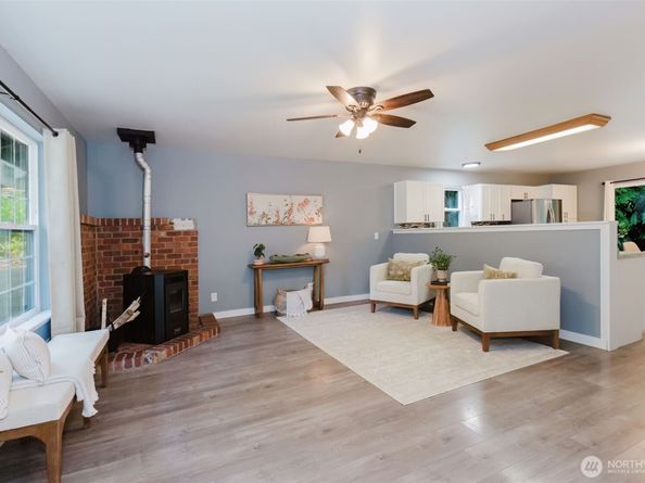 29191 Scenic Drive NE, Poulsbo WA 98370