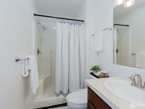 29191 Scenic Drive NE, Poulsbo WA 98370