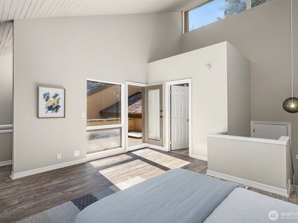 2410 Sahalee Drive W, Sammamish WA 98074