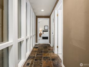 2410 Sahalee Drive W, Sammamish WA 98074