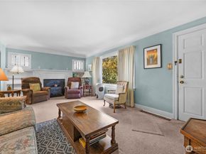 9002 Corliss Avenue N, Seattle WA 98103