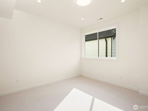3003 NE 88th Street, Seattle WA 98115