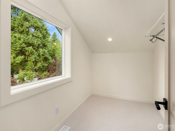 3003 NE 88th Street, Seattle WA 98115