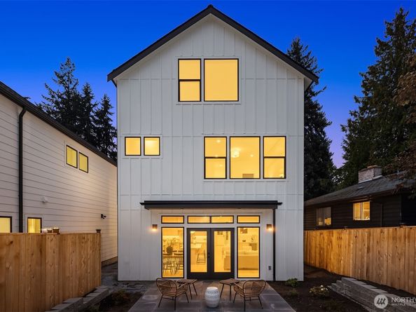 3003 NE 88th Street, Seattle WA 98115