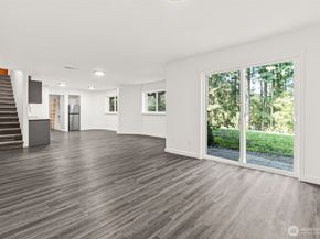 33513 7th Place SW, Federal Way WA 98023