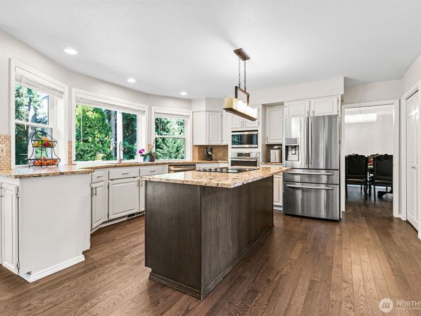 33513 7th Place SW, Federal Way WA 98023