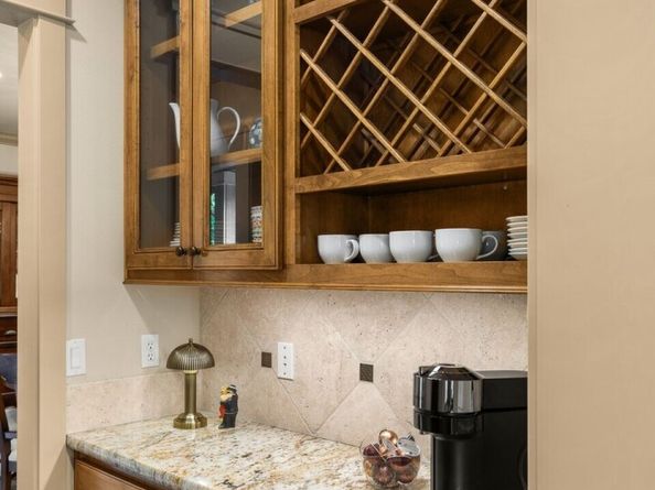 10827 NE 108th Street, Kirkland WA 98033
