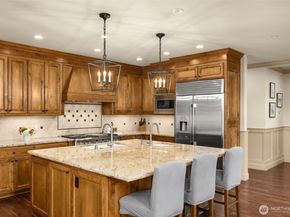 10827 NE 108th Street, Kirkland WA 98033