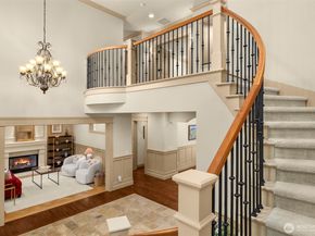 10827 NE 108th Street, Kirkland WA 98033